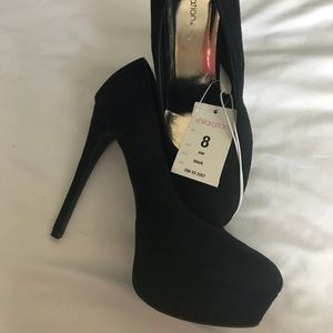 Brand new Xhilaration black high heels size 8